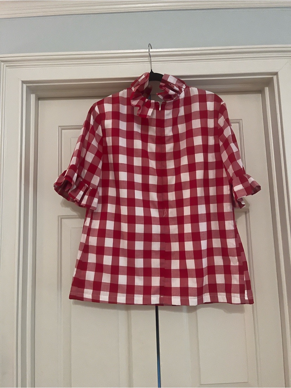 Nwot Elizabeth Wilson Designs Red and White Gingham Ruffle Neck Women's Top - Picture 2 of 3